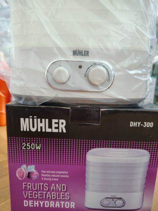 Сушилнята за плодове и зеленчуци MUHLER DHY-300