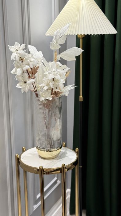 Подставка для ваз или декора Новая!