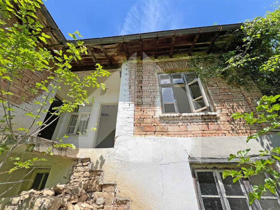 Продава се Къща в Нови пазар - 98 кв.м за 72 €/кв.м - Снимка #2