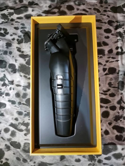 Aparat Kemei 2299 profesional 0 mm nou sigilat, cel mai bun preț!