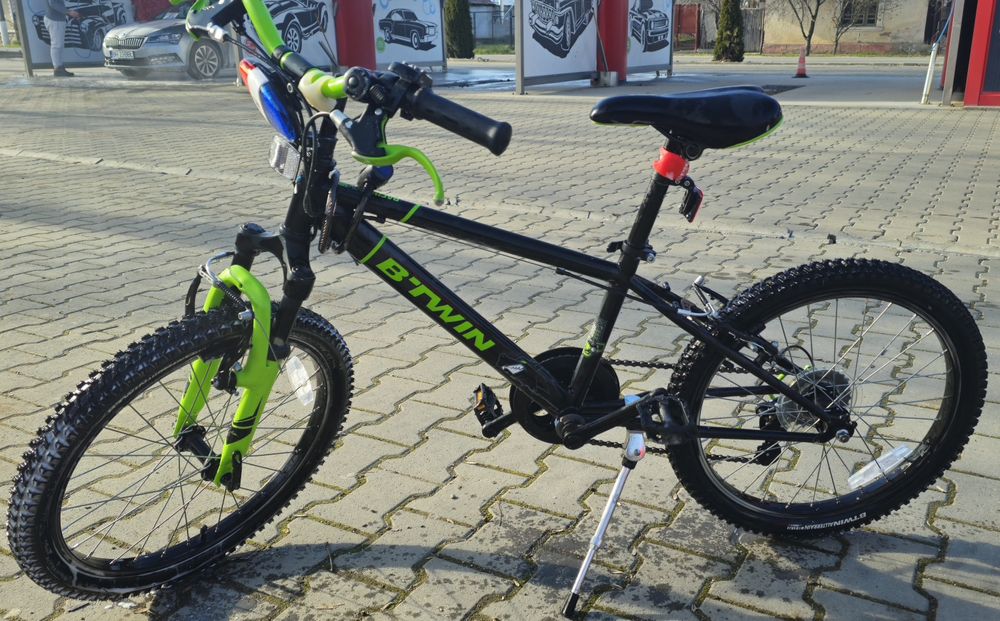 Vând bicicleta BTWIN 20/INCH. 5-9 ani