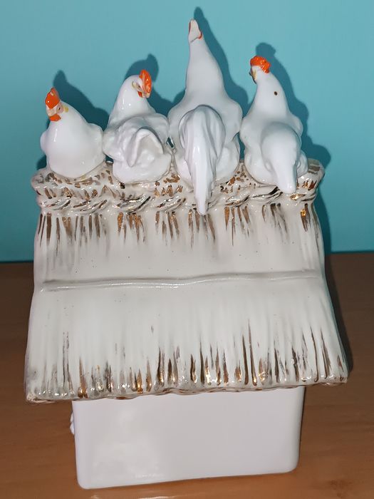 Фарфоровая статуэтка Дулево