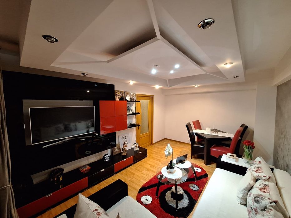 Apartament cu 3 camere