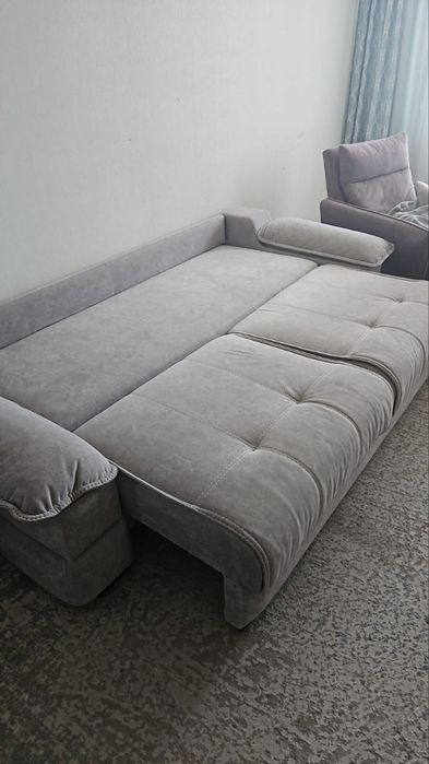 Диван в отличном состоянии, есть торг