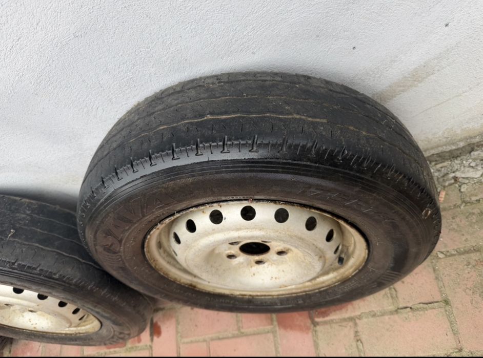 Jante cu anvelope Dacia Papuc 175r14C