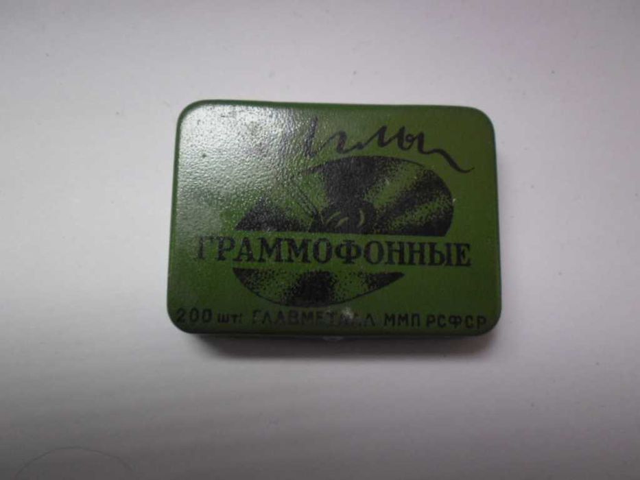 Продавам иглички нови за много стар грамофон с фуния