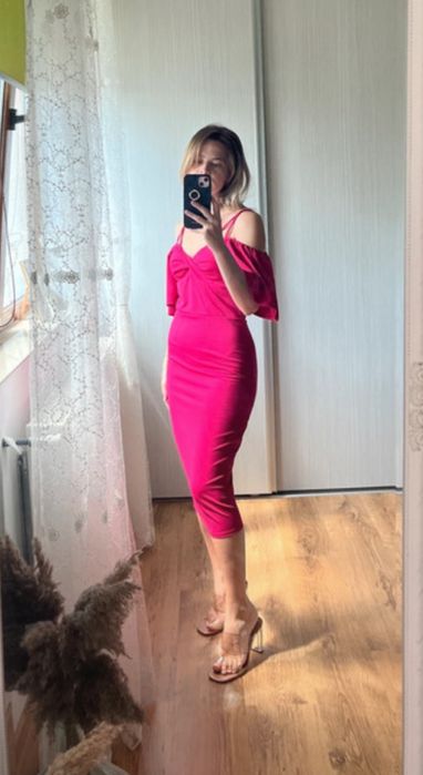 Rochie Asos marimea 36.