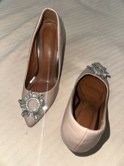 Туфли женская с каблуками