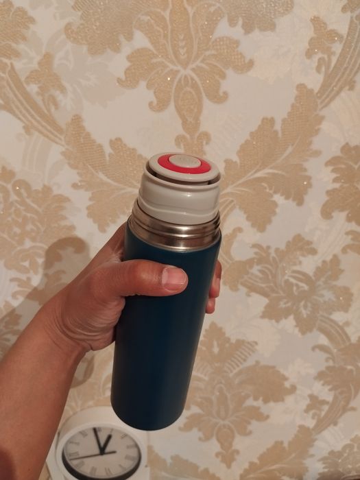 Термос стильный для чая, воды и напитков