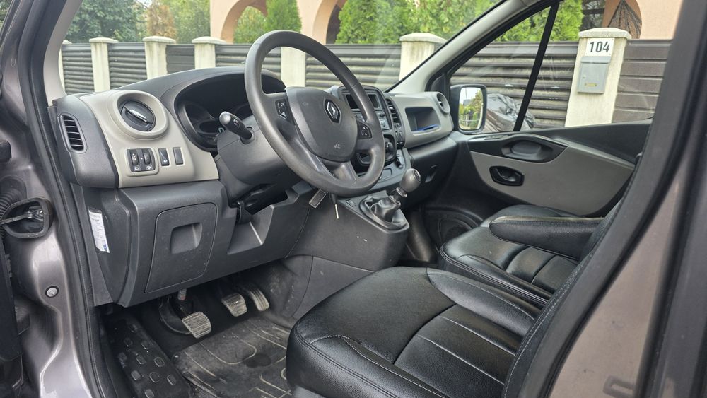 RENAULT Trafic 2018 — imagine 5