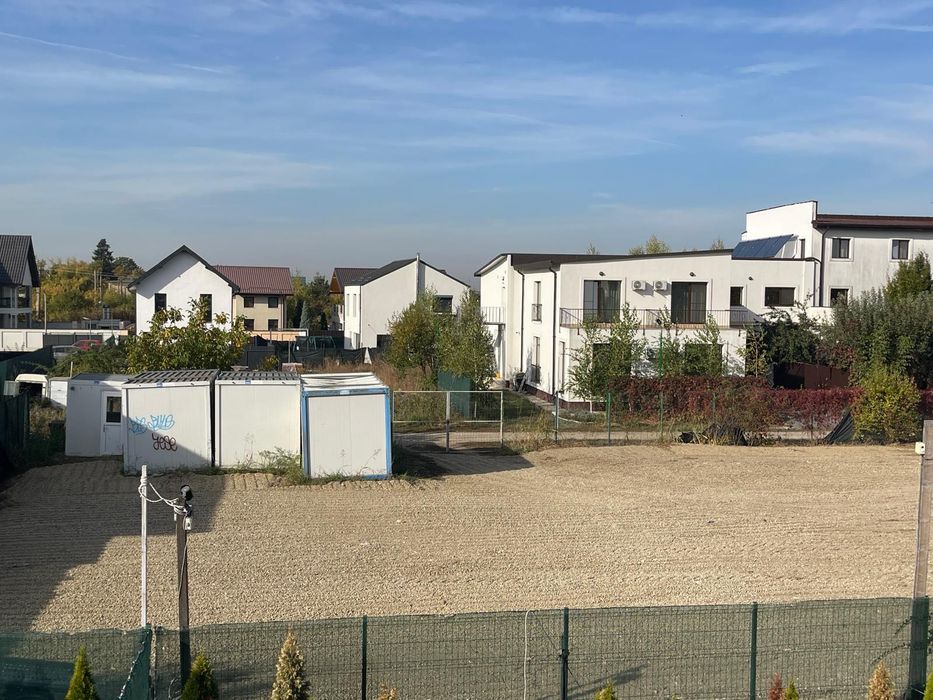 Teren de inchiriat in Otopeni ,acces DN1,Centura București, parcare mașini,Rent-a-car.