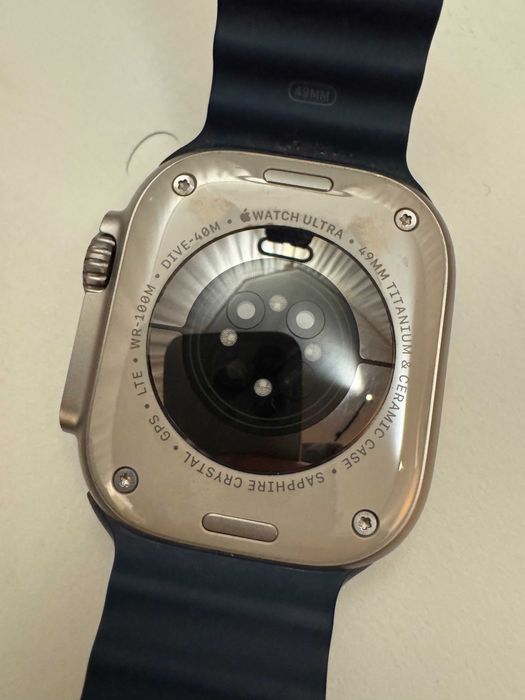 Apple Watch Ultra 2 / 49mm Titanium Blue Ocean