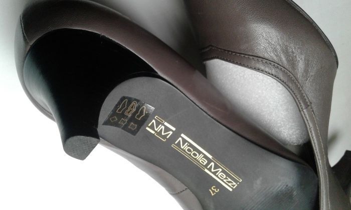 продам женские модельные туфли