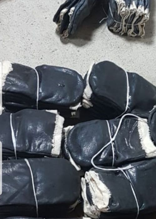 Сварочный краги және руковицалар сатылады.