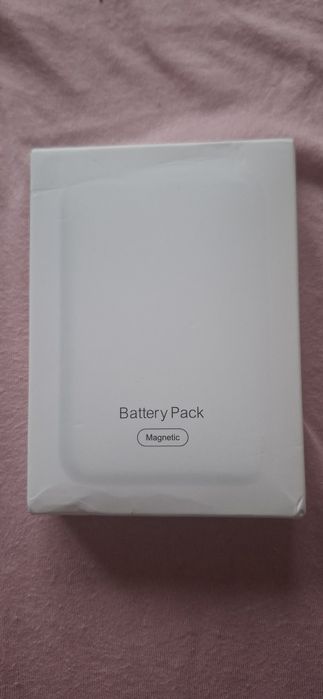 Магнитна безжична външна батерия