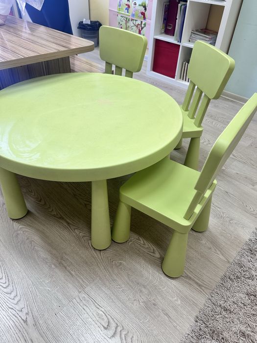 Продаются столы и стулья Ikea