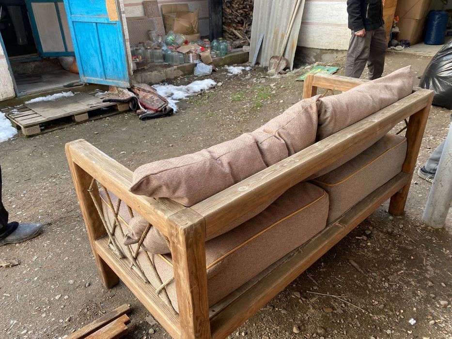 Продам диван и стол для летки комплект 80 тыс