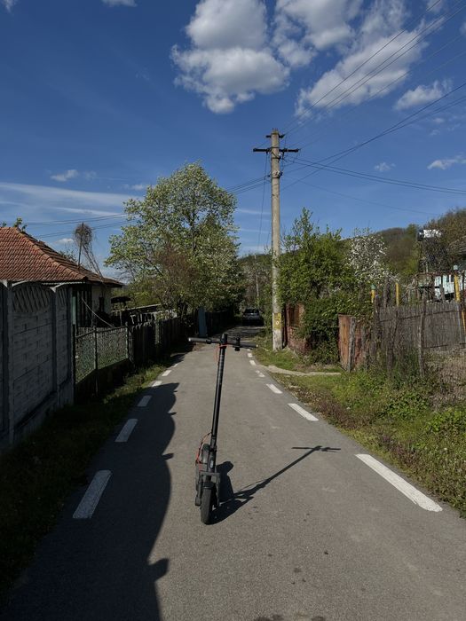 Vand urgent trotineta electrica in perfecta stare de functionare
