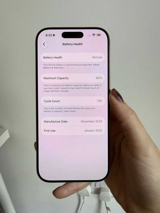 !УНИКАЛЕН!! iPhone 16 Pro Desert Titanium 256 GB, батерия 90%, с 2 калъфа и кутия