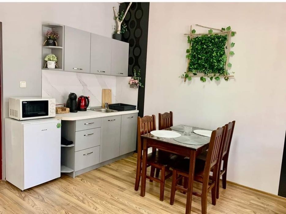 Продава се Тристаен апартамент в Луковит - 100 кв.м за 1122 €/кв.м - Снимка #1