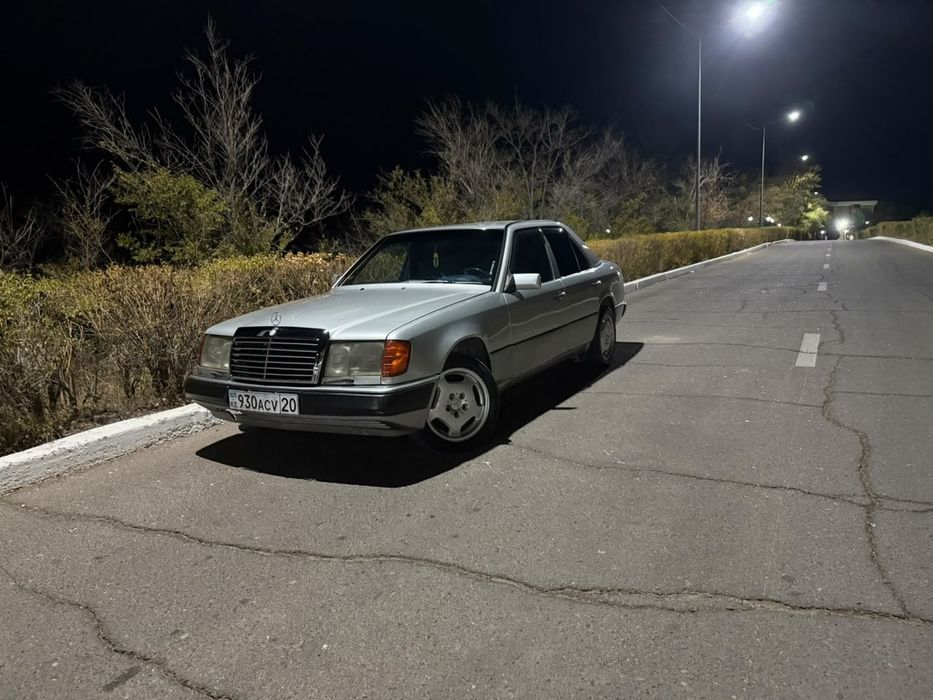 Mercedes Benz E200
