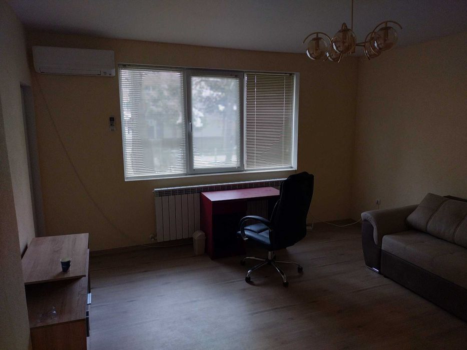 Дава се под наем Тристаен апартамент в Благоевград, Идеален център - 95 кв.м за 357 € - Снимка #10