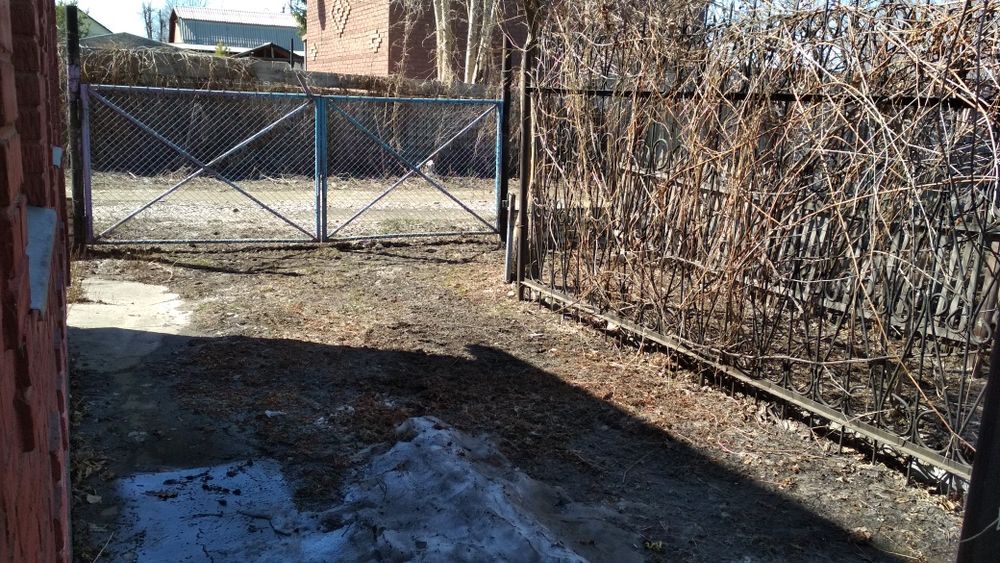 Продам дом с земельным участком