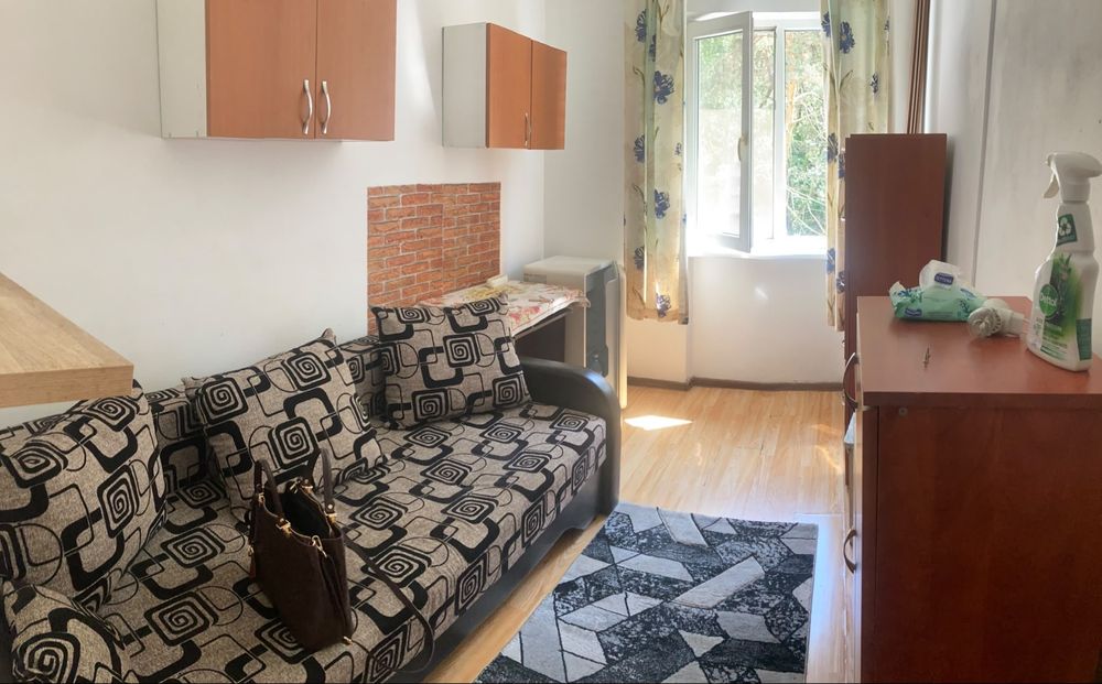 Închiriez garsonieră tip Azo