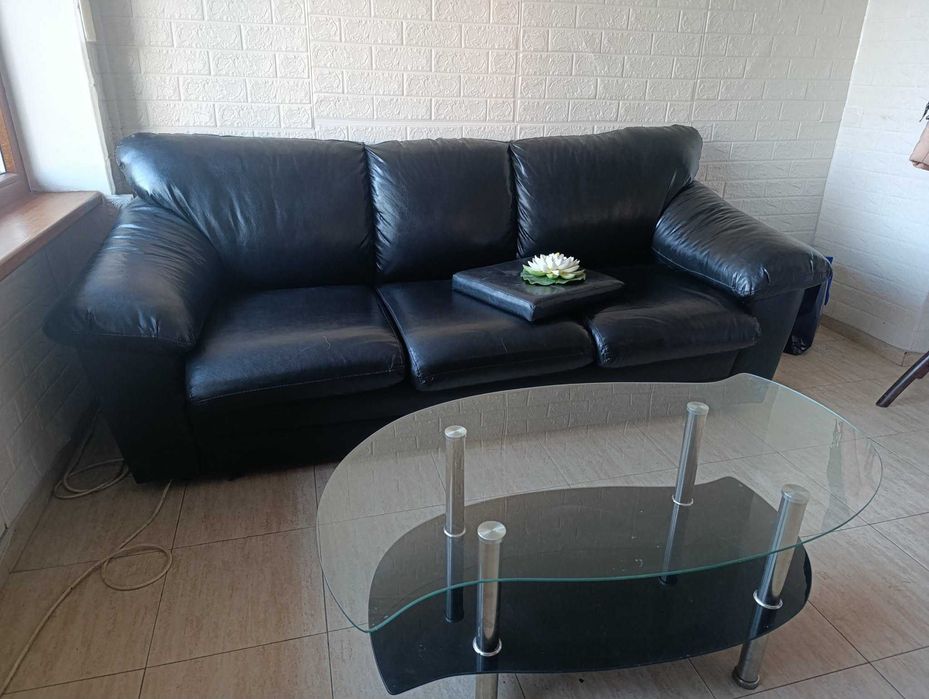 удобен кожен диван