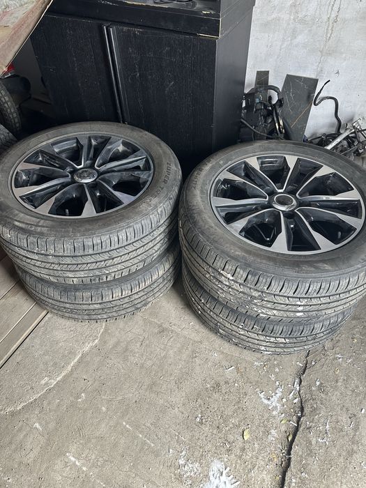 Комплект шин с дисками