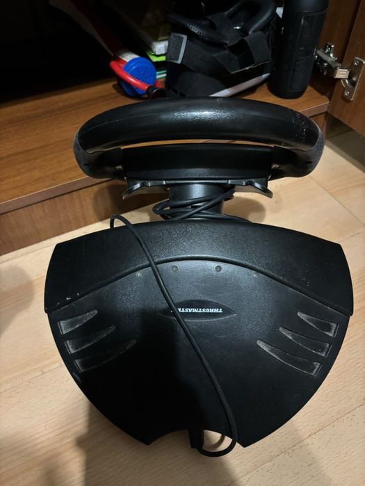 Волан и педали за PlayStation 4