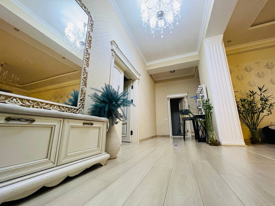 Новомосковская жк Golden House  новостройка 3/8/8