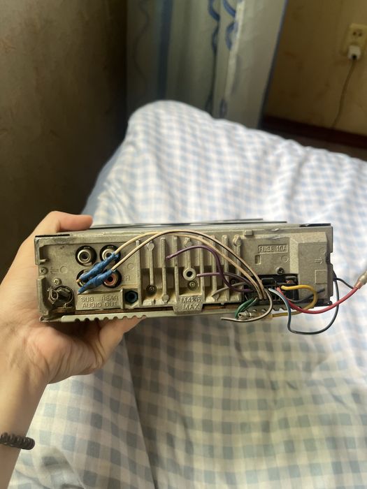 Продам магнитолу