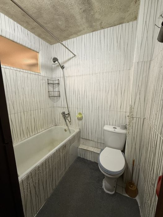 Farhod bozor tomonda oilaga 500$ 2xona ijaraga beriladi