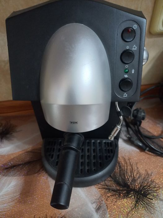 Vând avantajos aparat de cafea