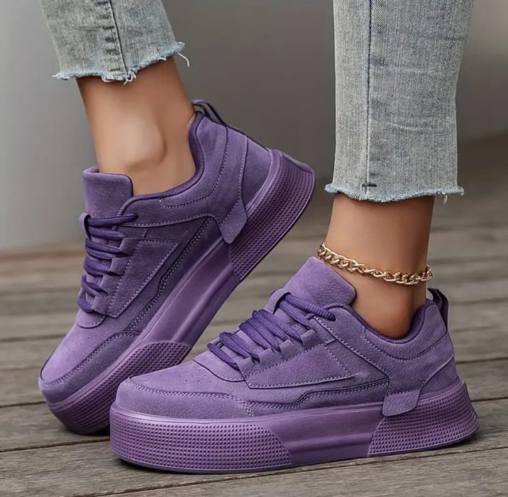 Маратонки лилави