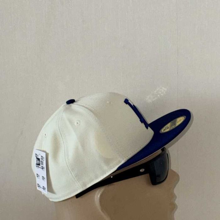 LA Los Angeles Dodgers MLB шапка с права козирка shapka prava kozirka