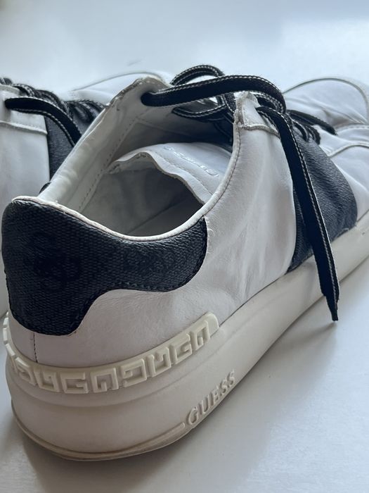 GUESS Сникърси Verona Stripe Low 43