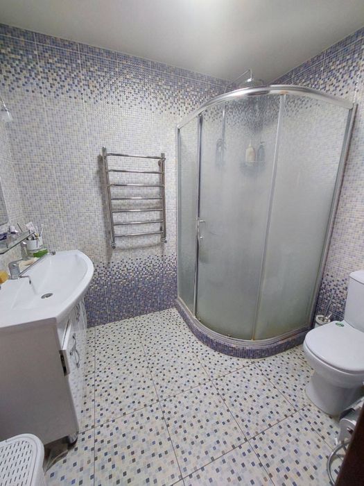 Kvartira Мирабадский район  ГАБУС  5/2/8 183m2 remont