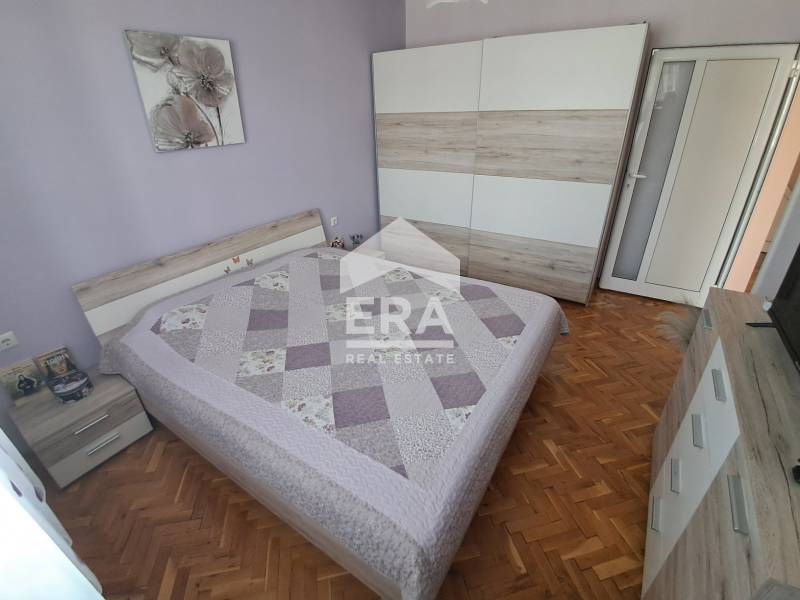 Продава се Четиристаен апартамент в Варна, Левски - 94 кв.м за 2341 €/кв.м - Снимка #8