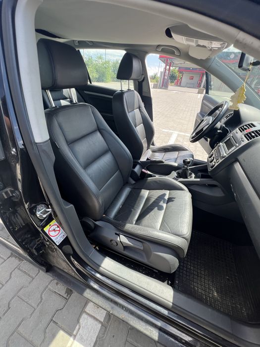 Dezmembrez VW Golf 5 2.0TDI BMM 6+1 Manual Piele LC9Z