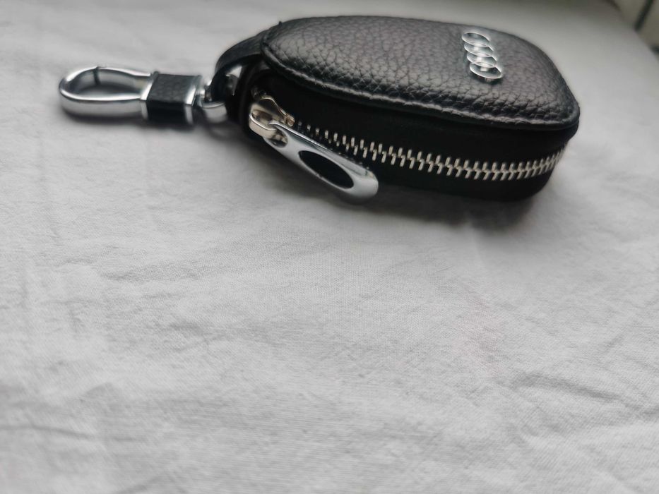 Husa noua neagra din piele pentru telecomanda cheie auto Audi