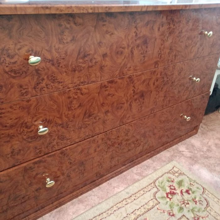 Продам спальний гарнитур