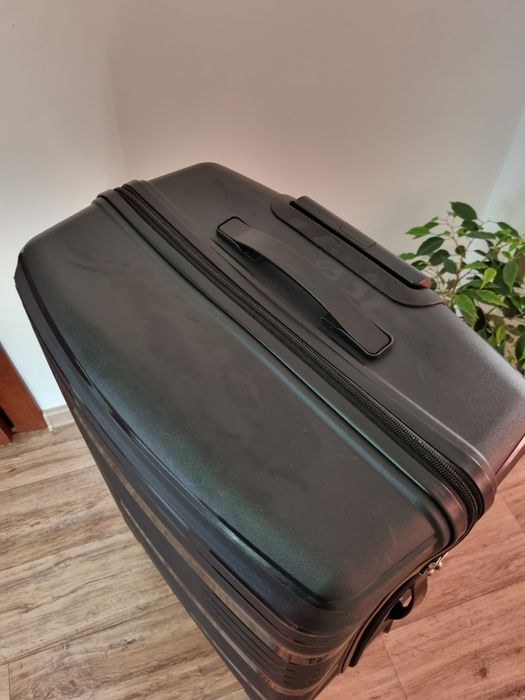Продам чемодан 21 тыс.