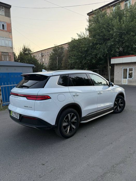 Byd song pro 2024