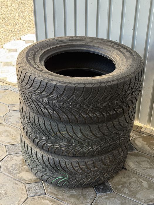 265/65/17 Goodyear 3 шт