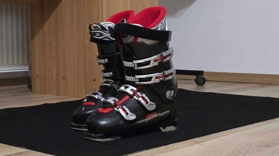 Se vând clăpari de schi Fischer MX PRO, în stare foarte bună