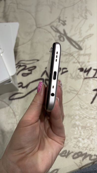 Продам телефон Oppo A5 2020