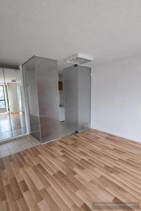 Дава се под наем Офис в София, Иван Вазов - 65 кв.м за 647.19 € - Снимка #2