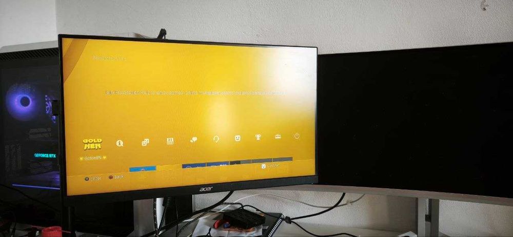PS4 Pro + 2 Контролера + Игри | Отлично състояние